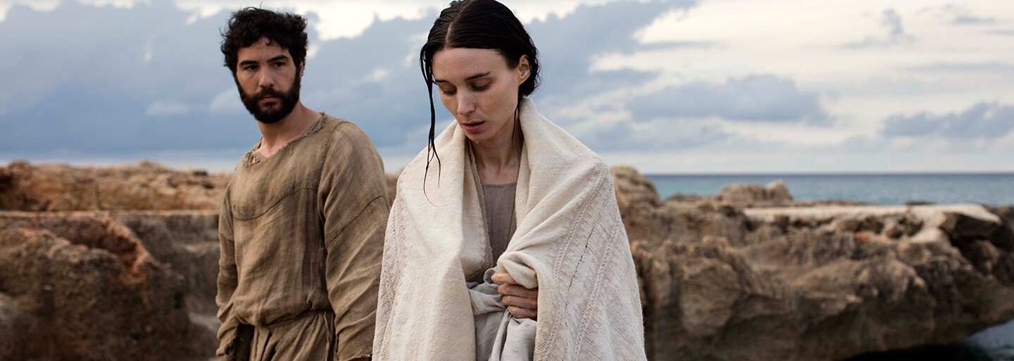 Mária Magdaléna pôsobí na diváka ľudským dojmom, no do príbehu neprináša nič nové (Recenzia)