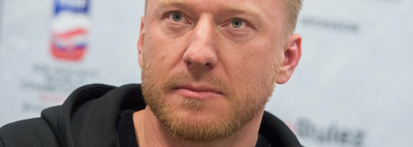 Marián Hossa podpíše s klubom Chicago Blackhawks jednodňový kontrakt. Chce tak symbolicky oficiálne ukončiť kariéru