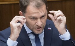 Matovič na schôdzi o svojom odvolávaní rečnil hodinu a pol: Nehanbíte sa, páni? Vy idete moralizovať po 12 rokoch rozkrádačky?