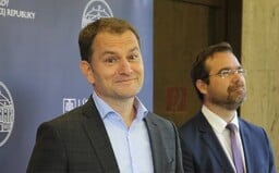Matovičova diplomovka je plagiát, opisoval vraj ako Andrej Danko a vykradol dve knihy