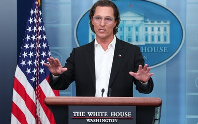 Matthew McConaughey pronesl emotivní projev v Bílém domě. Chce přísnější regulaci zbraní