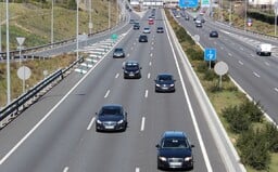Maximální rychlost na českých dálničních úsecích se má zvýšit na 140 km/h