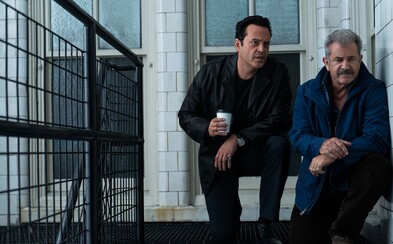 Mel Gibson a Vince Vaughn se stávají chladnokrevnými policisty v honbě za bankovními lupiči (Recenze) Mel Gibson a Vince Vaughn se stávají chladnokrevnými policisty v honbě za bankovními lupiči (Recenze)