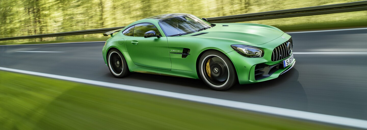 Mercedes-AMG představuje nejlepší silniční sportovní auto, jaké kdy vyrobil. Toto je 585koňové GT R!