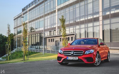 Mercedes-Benz E 350d: Šarmantná výkladná skriňa najmodernejších technológií (Test) Mercedes-Benz E 350d: Šarmantná výkladná skriňa najmodernejších technológií (Test)