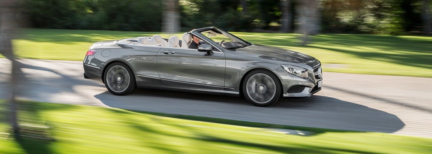 Mercedes-Benz s novou triedou S Cabriolet vstupuje do ríše ultra-luxusných vozidiel bez strechy