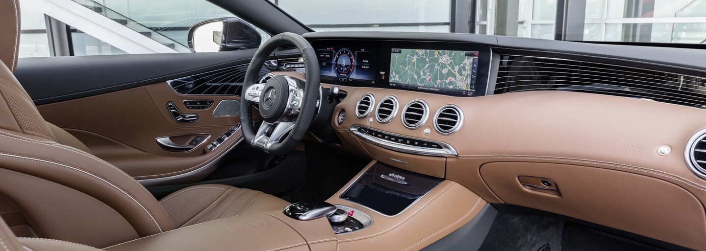 Mercedes-Benz zdokonalil svoje 2-dverové vlajkové lode. Privítajte vynovené S kupé a S kabrio