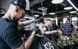Mesačne prichádzame o približne 25 000 eur, tvrdí Benzo. Ako sa slovenské barbeshopy vyrovnávajú s korona krízou?