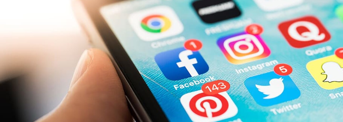 Meta zavede placené ověření účtu na Facebooku a Instagramu