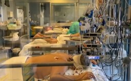 Miestami vyzerajú nemocnice v Taliansku ako počas vojnového stavu. Lombardia je na tom najhoršie, nemajú už miesto