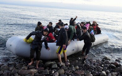 Migranti v gréckych táboroch by mohli dostať až 2 000 eur. Ak sa rozhodnú vrátiť domov Migranti v gréckych táboroch by mohli dostať až 2 000 eur. Ak sa rozhodnú vrátiť domov