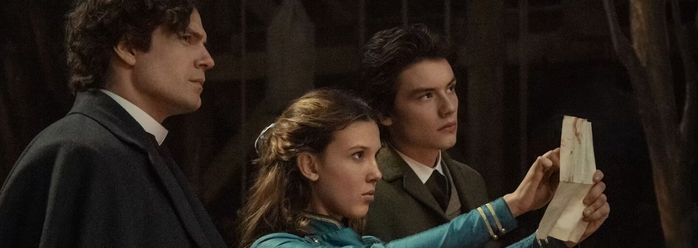 Millie Bobby Brown a Henry Cavill se vracejí jako detektivové ve filmu Enola Holmes 2