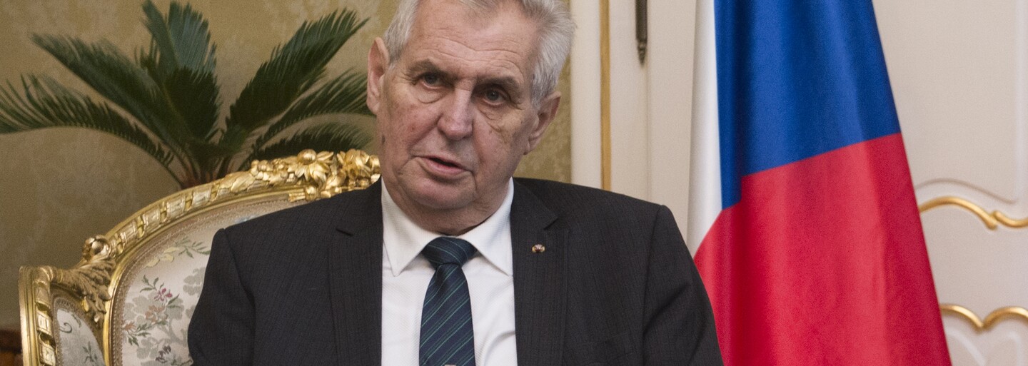 Miloš Zeman opustil nemocnici a vrací se do Lán