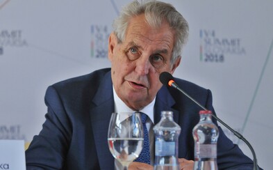Miloš Zeman se nechá proti covidu naočkovat ve druhé polovině ledna Miloš Zeman se nechá proti covidu naočkovat ve druhé polovině ledna