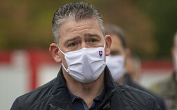 Minister vnútra Mikulec: Ak sa Slováci nezačnú správať zodpovedne, na rad príde povinná štátna karanténa (Rozhovor)