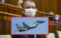 Minister vnútra Mikulec: Ruské MiGy tu dávno nemali byť, mohli by sme ich poslať na Ukrajinu