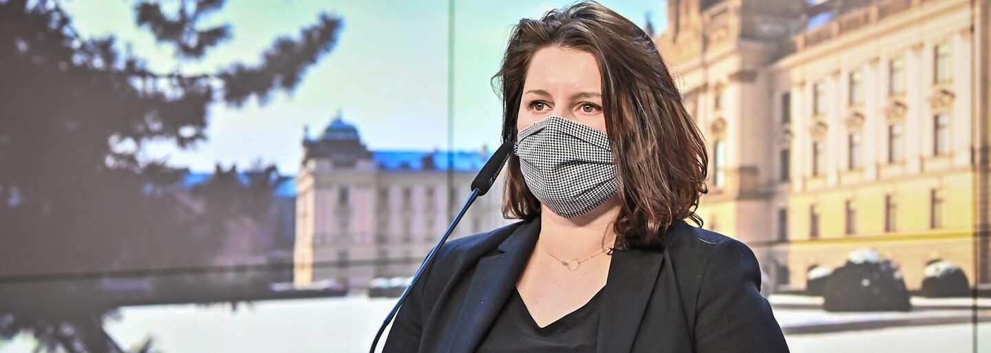 Ministryně Maláčová chce zvýšit minimální mzdu na 18 tisíc korun