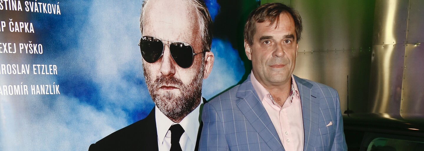Miroslav Etzler: Nic nehraju, covid mám. Za příspěvky pro očkování nejsem placený a odmítám, že bych před nástupem na JIP kouřil