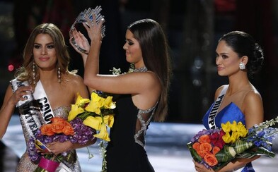 Miss Universe se stala nádherná Filipínka! Moderátor ale nejdřív vyhlásil špatnou vítězku Miss Universe se stala nádherná Filipínka! Moderátor ale nejdřív vyhlásil špatnou vítězku