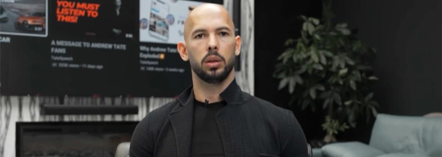 Mizogynní influencer Andrew Tate stráví za mřížemi dalších 30 dní