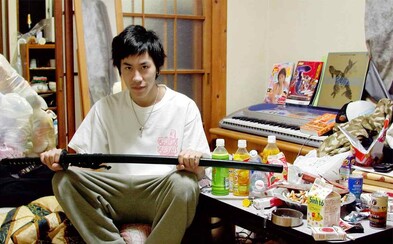 Mladí Japonci, kteří kvůli strachu z neúspěchu několik let nevylezli ze svého pokoje. Seznamte se s hikikomori Mladí Japonci, kteří kvůli strachu z neúspěchu několik let nevylezli ze svého pokoje. Seznamte se s hikikomori