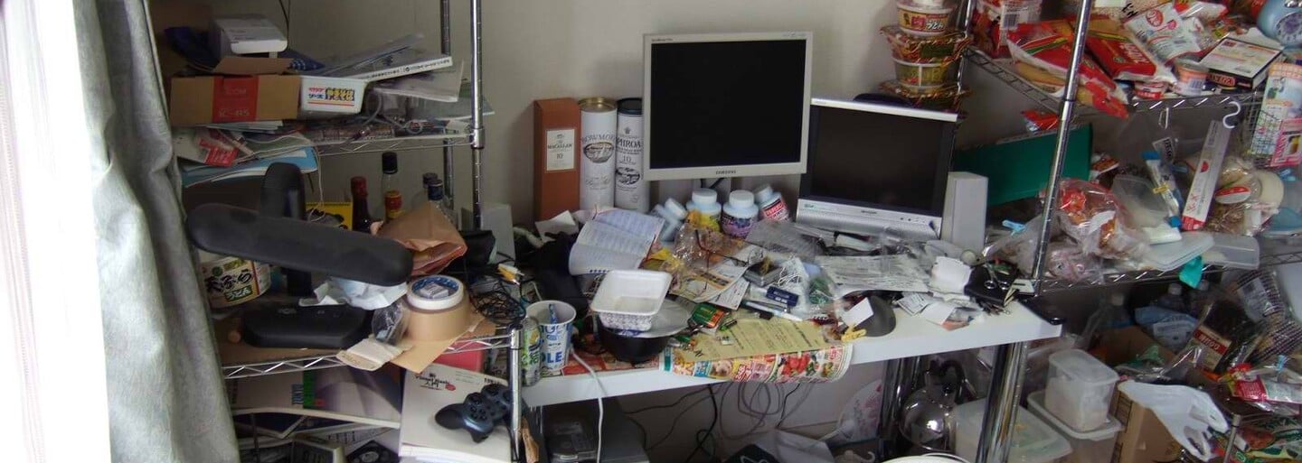 Mladí Japonci, kteří kvůli strachu z neúspěchu několik let nevylezli ze svého pokoje. Seznamte se s hikikomori