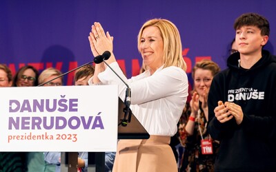 Mládí, optimismus a slzičky. Ve štábu Danuše Nerudové se fandilo jako na fotbale (Reportáž)