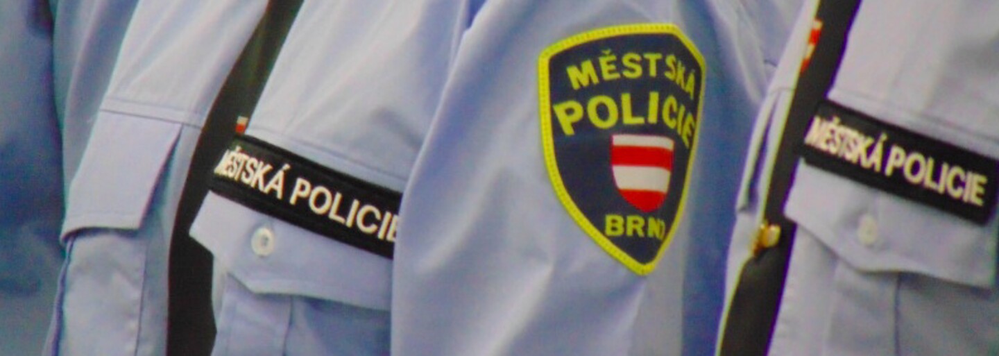 Mladík se v Brně rozhodl vykrást areál městské policie, nachytali jej s mixážním pultem