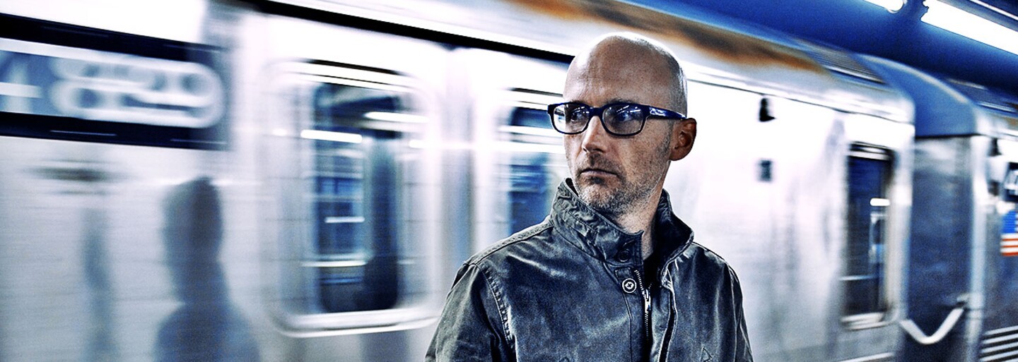 Moby síce nie je taký známy ako kultový Hans Zimmer, no jeho svojské skladby obohatili mnohé skvostné snímky