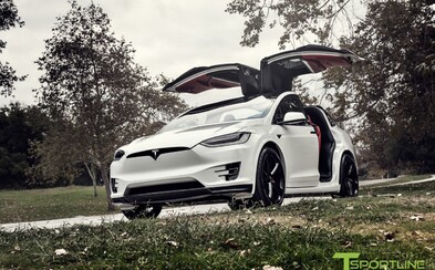Model X dostal interiér z Bentley a momentálne je na predaj. Luxusnejšiu Teslu by ste hľadali len ťažko Model X dostal interiér z Bentley a momentálne je na predaj. Luxusnejšiu Teslu by ste hľadali len ťažko