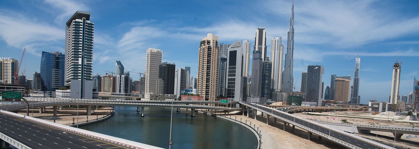 Modelky z balkóna v Dubaji prezradili, prečo sa nechali nahovoriť na nahé fotenie