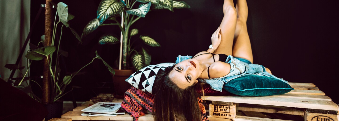 Módna blogerka Lau Ren v kariére modelky nechcela pokračovať. Rada stojí pred objektívom, ale aj za ním
