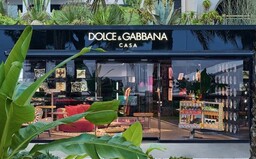Módne domy Dior, Hermès či Louis Vuitton vyrábajú aj nábytok. Toto priniesli na svetový týždeň dizajnu v Miláne