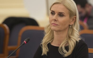 Monika Jankovská odstupuje z funkcie kvôli podozreniam z komunikácie s Kočnerom. Údajne si vymenili viac ako 1000 správ Monika Jankovská odstupuje z funkcie kvôli podozreniam z komunikácie s Kočnerom. Údajne si vymenili viac ako 1000 správ
