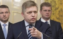 Monika Jankovská údajne začala vypovedať, ako prvého si na mušku mala zobrať Ficovho exministra z Pellegriniho Hlasu