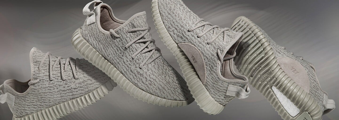 Moonrock YZY 350 už sú v rukách resellerov a 5. decembra sa môžeme tešiť na čierne 750-ky