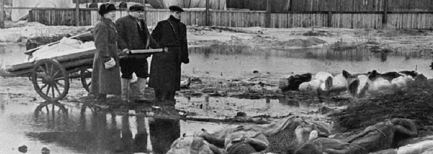 Mráz, pojídání koček a kanibalismus: Obyvatelé Leningradu bojovali o život uvnitř ledového pekla
