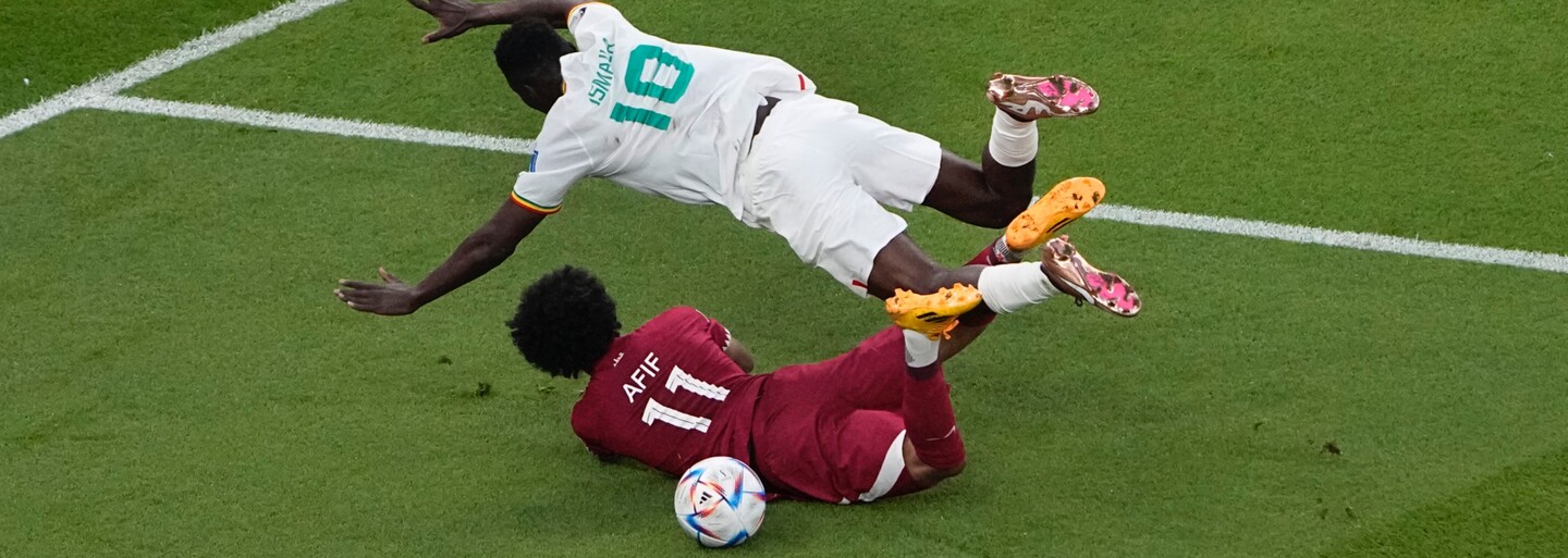MS 2022 v Katare: Usporiadateľská krajina vypadáva z turnaja ako prvá. Kataru zlomila väz prehra proti Senegalu
