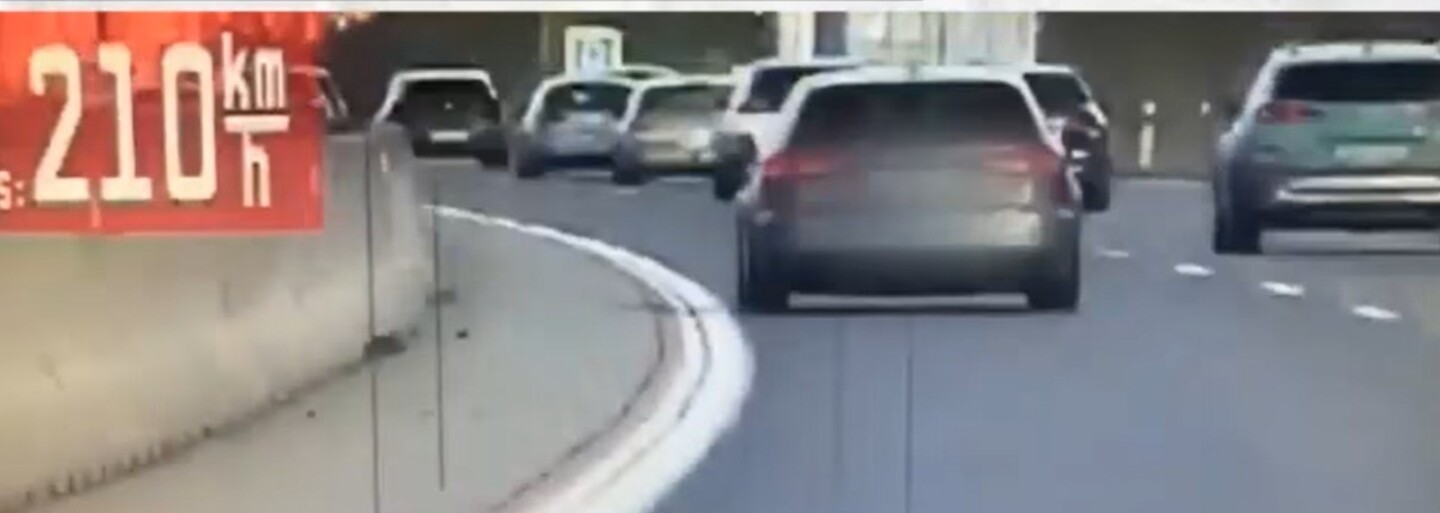 Muž na diaľnici v plnej premávke uháňal rýchlosťou až 210 km/h. Chytila ho policajná hliadka