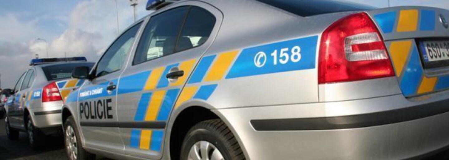 Muž se měl v Kaplici ukájet poblíž základní školy, policie ho zadržela