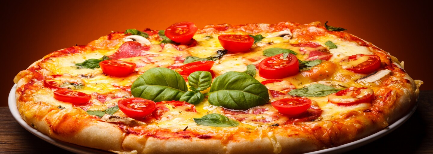 Muž díky objednávce pizzy vyřešil únos děvčátka ze vzdálenosti 8000 kilometrů