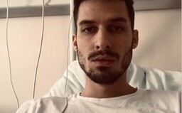 Muži na Slovensku operovali koleno bez anestezie. Podle šéfa nemocnice se o to měl starat lékař, který komplikace způsobil