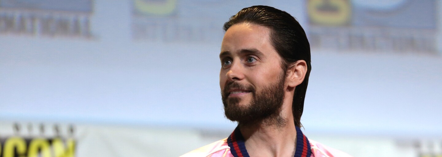 Jared Leto představil svoji kolekci genderově neutrální kosmetiky
