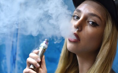 Myším, které inhalovaly nikotinové výpary z vapingu, narostl nádor na plicích Myším, které inhalovaly nikotinové výpary z vapingu, narostl nádor na plicích
