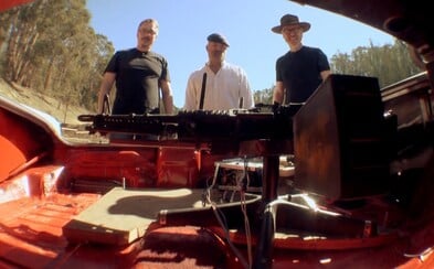 Mythbusters se blíže podívali na závěrečnou „čistící“ scénu seriálu Breaking Bad Mythbusters se blíže podívali na závěrečnou „čistící“ scénu seriálu Breaking Bad
