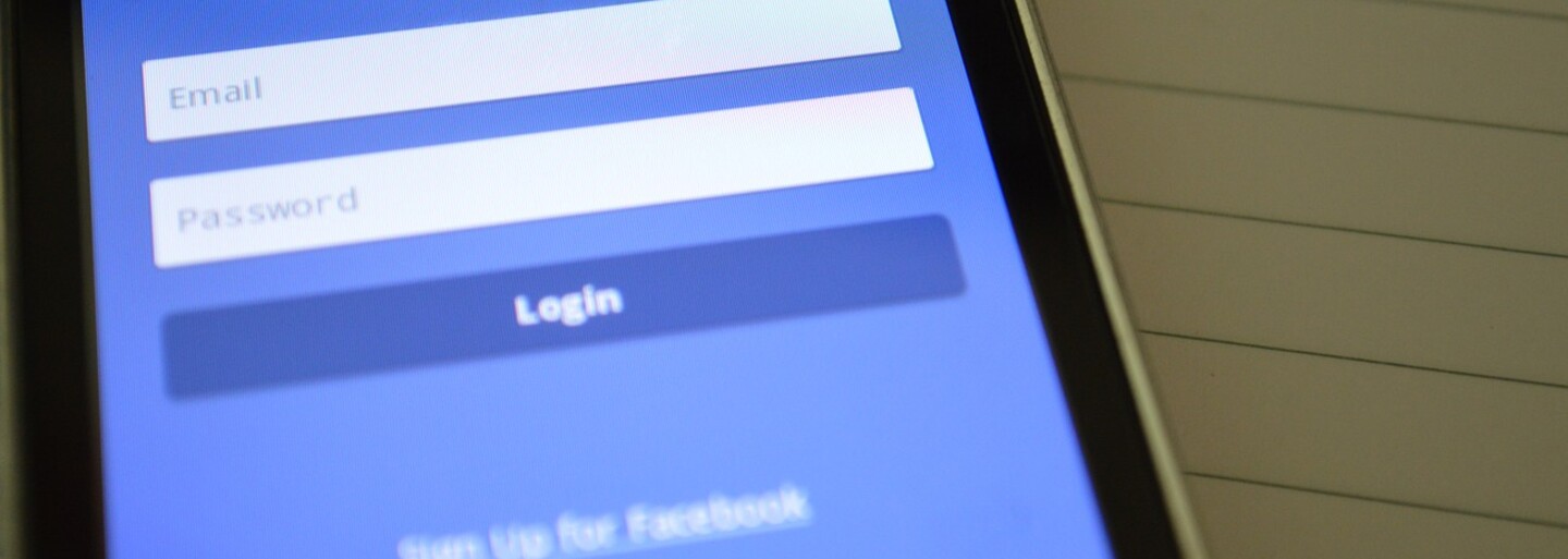 Na dark webe sa predávajú prihlasovacie údaje od Facebook účtov už za 2 eurá. Akú hodnotu má tvoje súkromie pre zločincov?