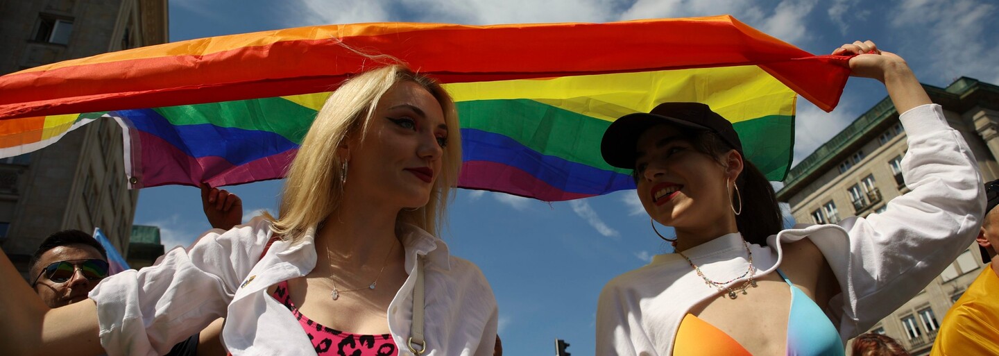 Na gay pride v Poľsku sa pridali aj tisícky Ukrajincov. V Kyjeve sa pochodovať nemôže kvôli vojne