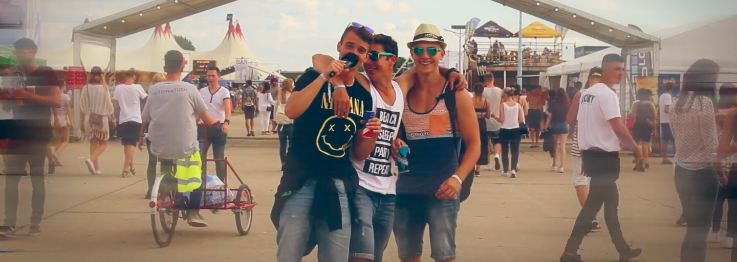 Na Grape sme Slovákom požičali mikrofón, aby čokoľvek odkázali celej krajine. Niektoré posolstvá ťa naozaj pobavia (Video)