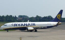 Na palubu Ryanairu si už zadarmo malý kufor nezoberieš. Letecká spoločnosť mení prepravné podmienky