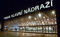 Na pražském hlavním nádraží skončí dobrovolnická pomoc. V místě bude pro uprchlíky už jen informační stánek
